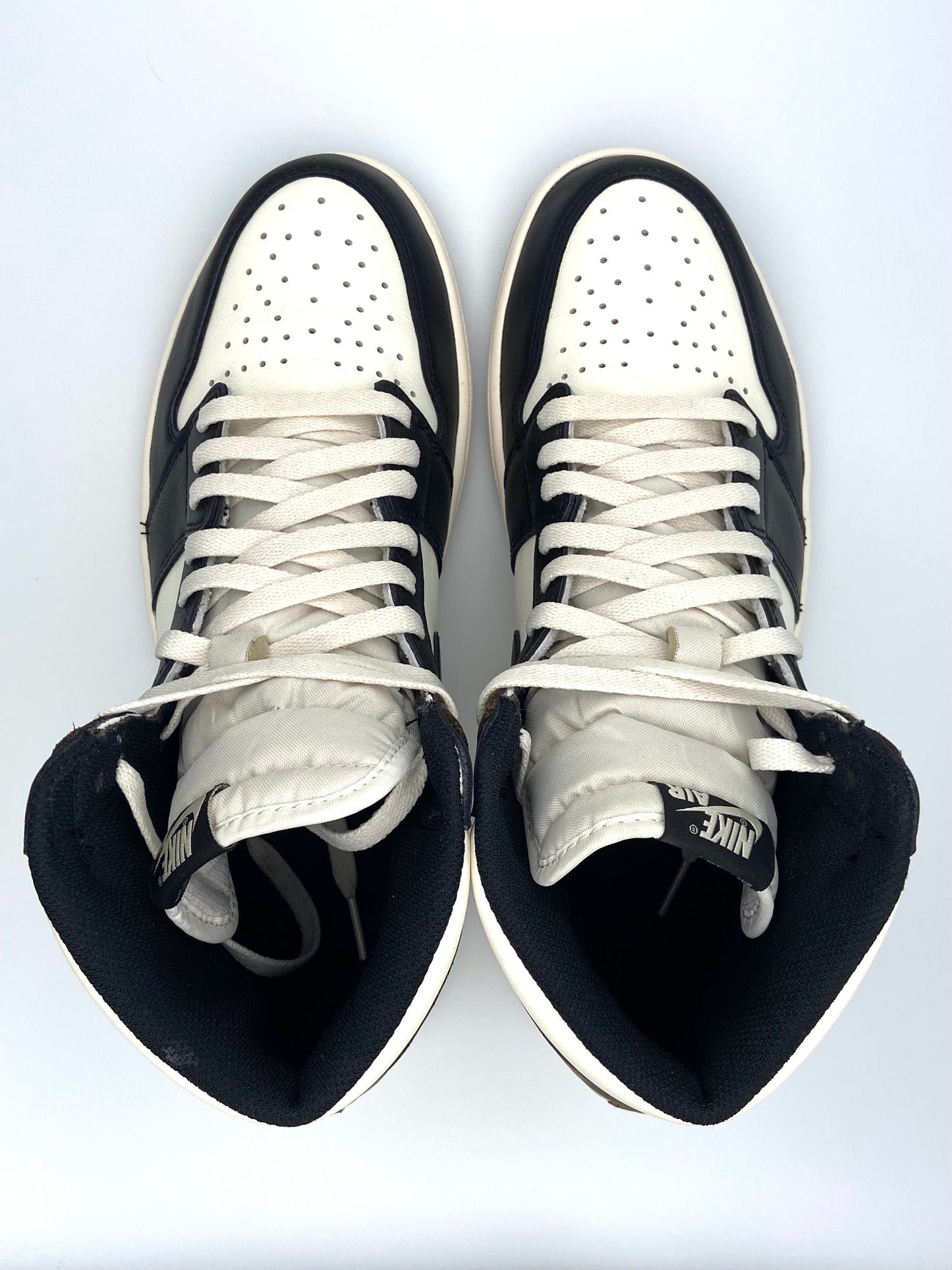 Air Jordan 1 Retro High OG Dark Mocha (used)
