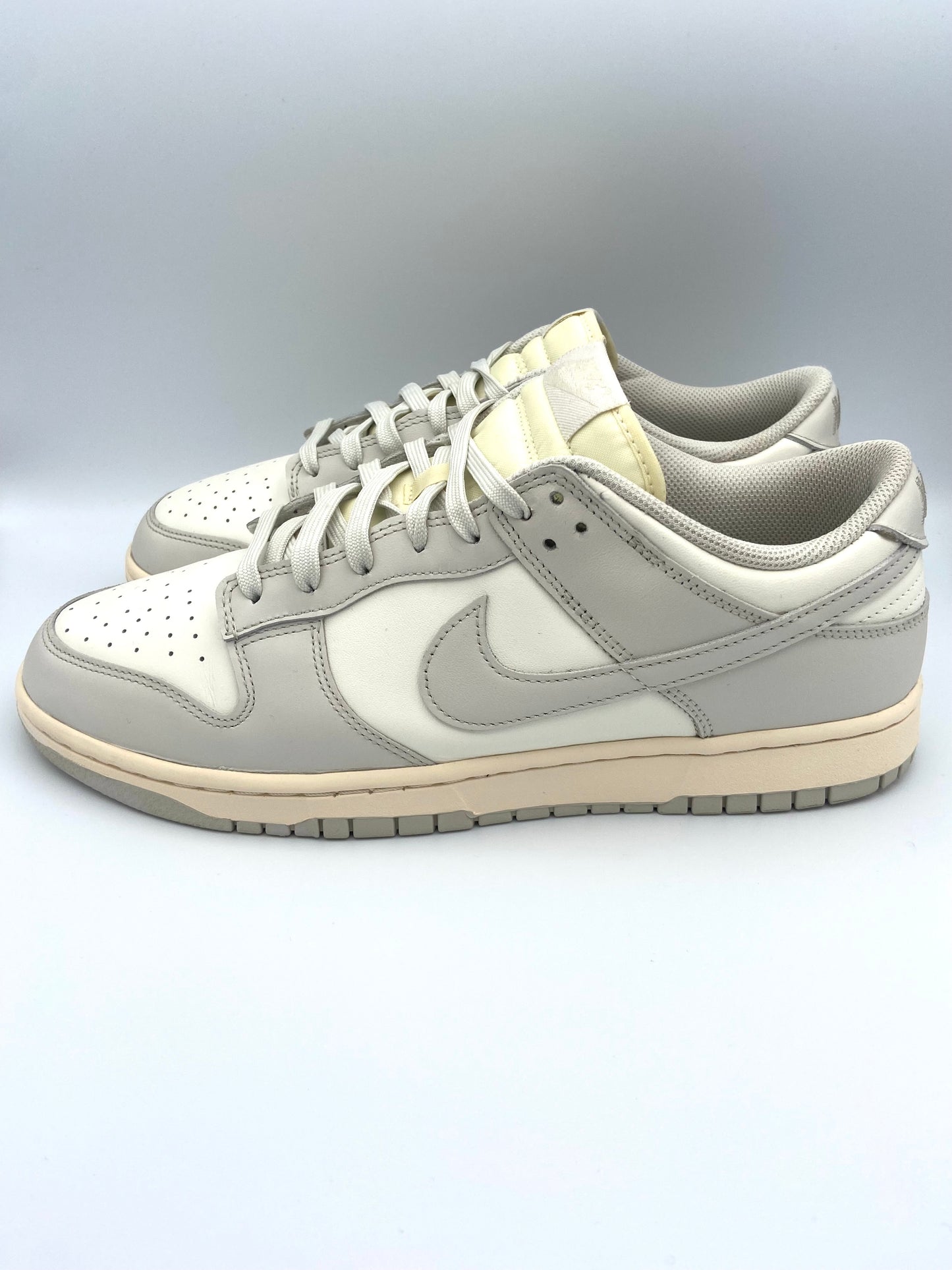 Nike Dunk Low Light Bone (used)