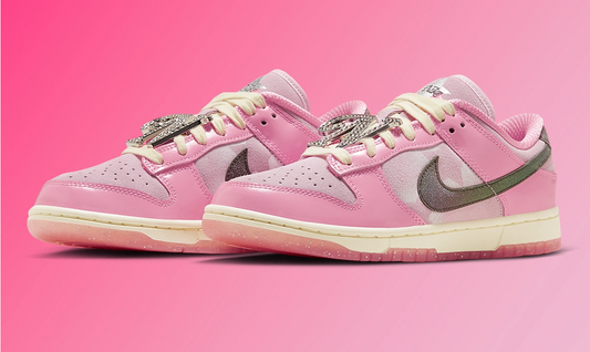 Nike Dunk Low Barbie